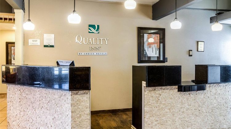 Quality Inn Lobby