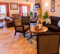 Quality Inn and Suites University Lobby