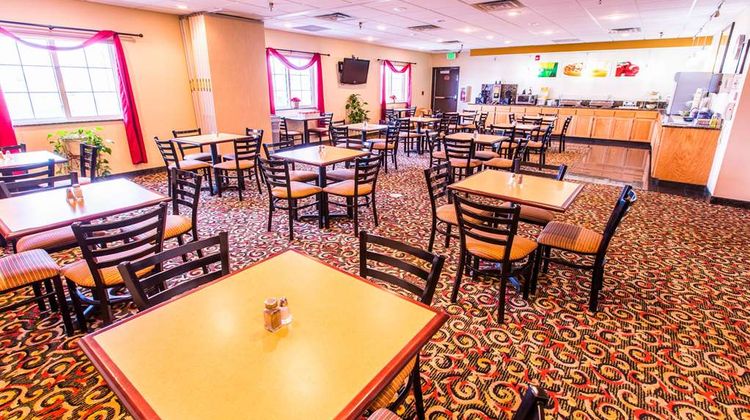 Quality Inn and Suites University Restaurant