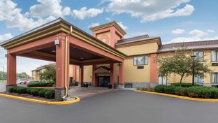 Quality Inn & Suites Brownsburg