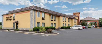 Quality Inn & Suites Brownsburg Exterior