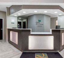 Quality Inn & Suites Brownsburg Lobby