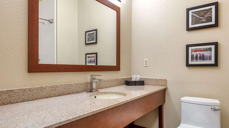 <b>Comfort Inn La Porte Suite</b>. Images powered by <a href="https://iceportal.shijigroup.com/" title="IcePortal" target="_blank">IcePortal</a>.