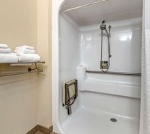 Comfort Inn La Porte Room