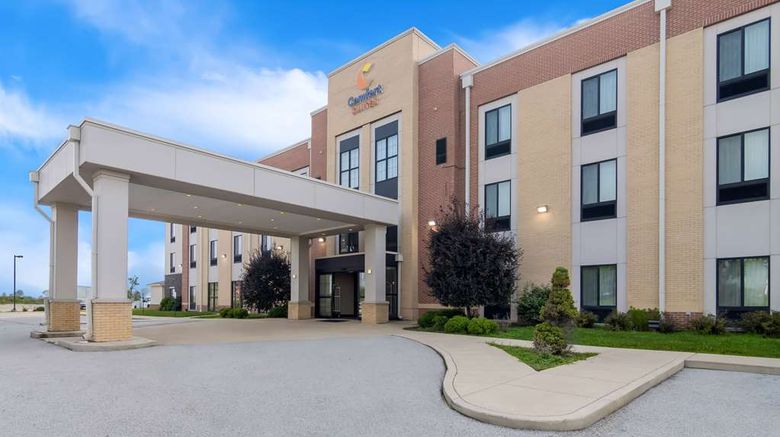 Comfort Suites Rensselaer Exterior. Images powered by <a href="https://iceportal.shijigroup.com" target="_blank" rel="noopener">Ice Portal</a>.