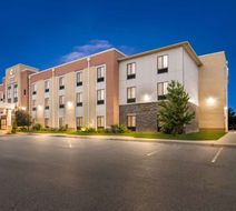 Comfort Suites Rensselaer Exterior