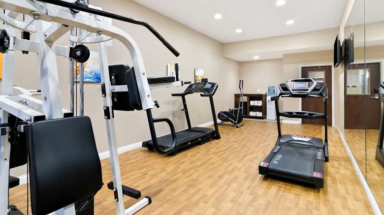 <b>Comfort Suites Rensselaer Health</b>. Images powered by <a href="https://iceportal.shijigroup.com/" title="IcePortal" target="_blank">IcePortal</a>.