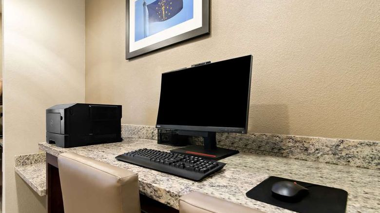 <b>Comfort Suites Rensselaer Other</b>. Images powered by <a href="https://iceportal.shijigroup.com/" title="IcePortal" target="_blank">IcePortal</a>.