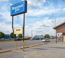 Rodeway Inn Terre Haute Exterior