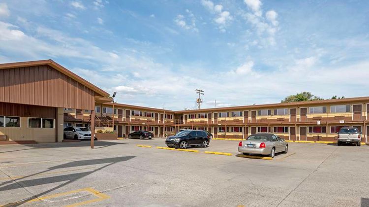 Rodeway Inn Terre Haute Exterior