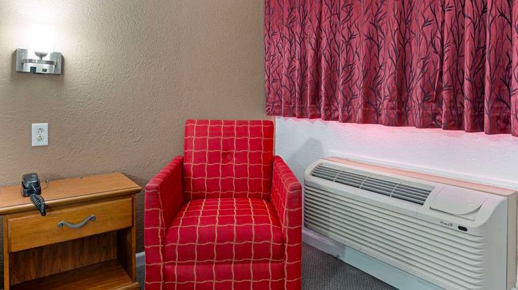 Rodeway Inn Terre Haute Room
