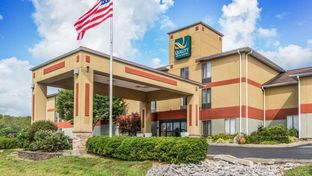 Quality Inn & Suites Lawrenceburg