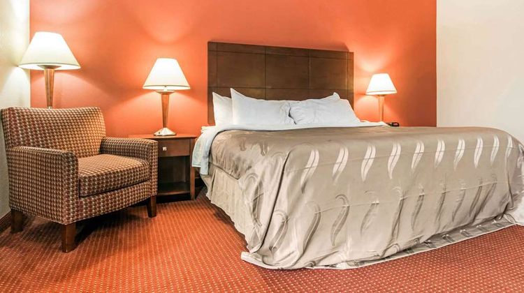 Quality Inn & Suites Lawrenceburg Room