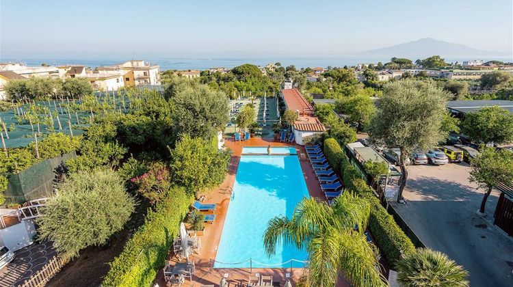 Gardenia Sorrento Coast Pool