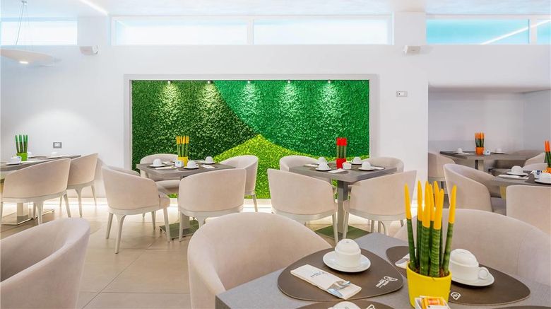 <b>Gardenia Sorrento Coast Restaurant</b>. Images powered by <a href="https://iceportal.shijigroup.com/" title="IcePortal" target="_blank">IcePortal</a>.