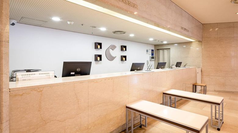 <b>Comfort Hotel Hakata Lobby</b>. Images powered by <a href="https://iceportal.shijigroup.com/" title="IcePortal" target="_blank">IcePortal</a>.