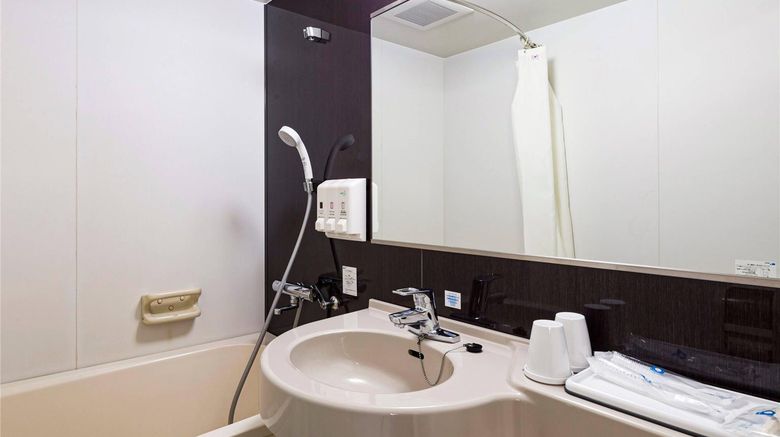 <b>Comfort Hotel Sendai East Room</b>. Images powered by <a href="https://iceportal.shijigroup.com/" title="IcePortal" target="_blank">IcePortal</a>.