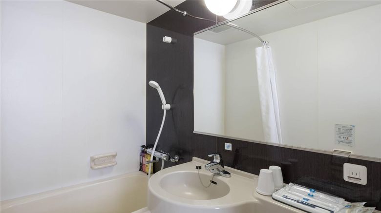 <b>Comfort Hotel Kumamoto Shinshigai Room</b>. Images powered by <a href="https://iceportal.shijigroup.com/" title="IcePortal" target="_blank">IcePortal</a>.