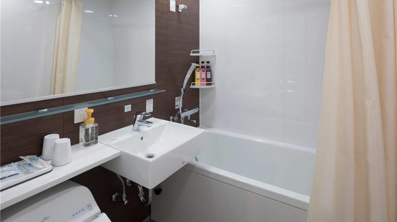 <b>Comfort Hotel Toyohashi Room</b>. Images powered by <a href="https://iceportal.shijigroup.com/" title="IcePortal" target="_blank">IcePortal</a>.