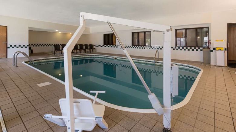 <b>Comfort Inn Pool</b>. Images powered by <a href="https://iceportal.shijigroup.com/" title="IcePortal" target="_blank">IcePortal</a>.