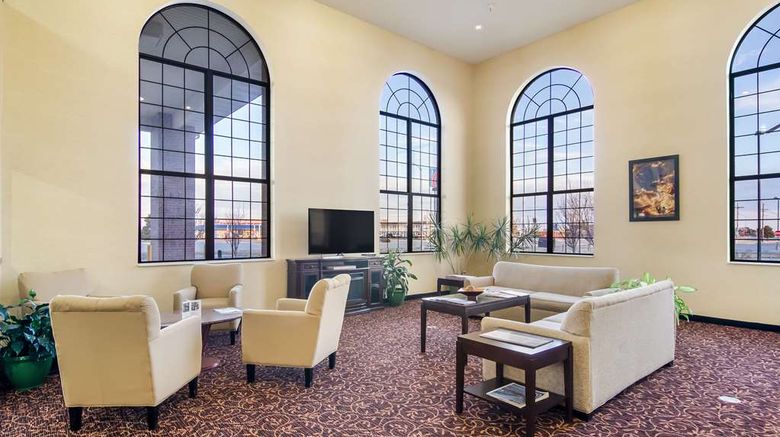 <b>Quality Inn Lobby</b>. Images powered by <a href="https://iceportal.shijigroup.com/" title="IcePortal" target="_blank">IcePortal</a>.