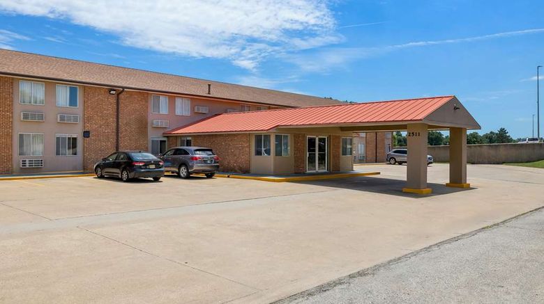 <b>Econo Lodge Emporia Exterior</b>. Images powered by <a href="https://iceportal.shijigroup.com/" title="IcePortal" target="_blank">IcePortal</a>.