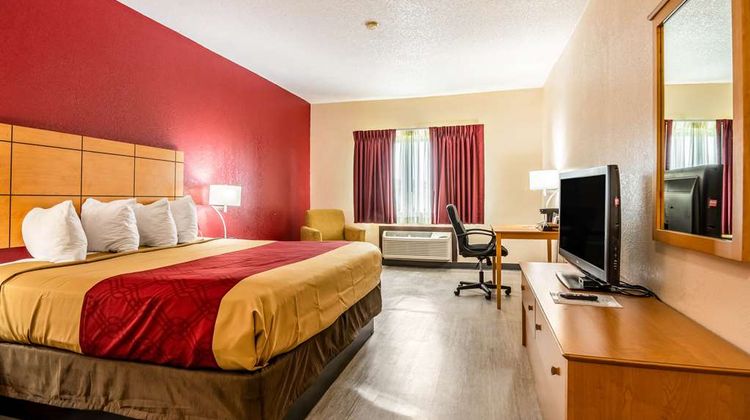 Econo Lodge Topeka Room
