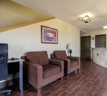 Quality Inn Lobby