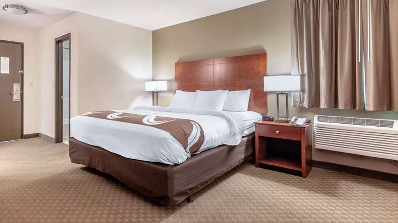 <b>Quality Inn Suite</b>. Images powered by <a href="https://iceportal.shijigroup.com/" title="IcePortal" target="_blank">IcePortal</a>.