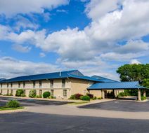 Quality Inn and Suites Winfield Exterior