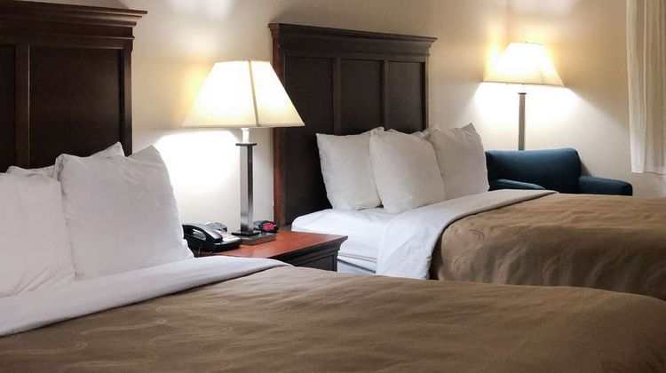 Quality Inn Topeka Room