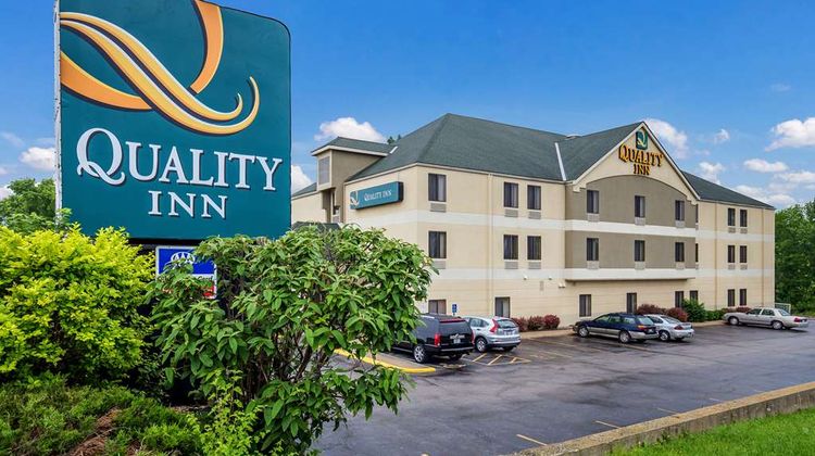Quality Inn I-70 Near Kansas Speedway Exterior