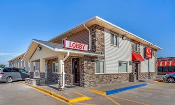 Econo Lodge Hays I-70