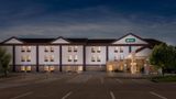<b>Quality Inn & Suites, Manhattan Exterior</b>. Images powered by <a href="https://iceportal.shijigroup.com/" title="IcePortal" target="_blank">IcePortal</a>.