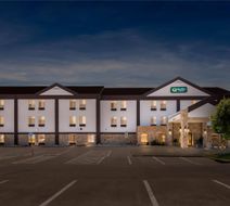 Quality Inn & Suites, Manhattan Exterior