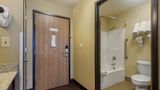 <b>Comfort Inn And Suites Pittsburg Room</b>. Images powered by <a href="https://iceportal.shijigroup.com/" title="IcePortal" target="_blank">IcePortal</a>.