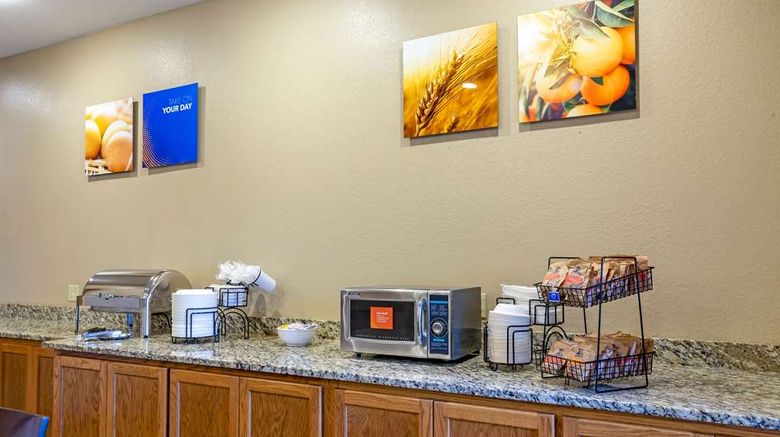 <b>Comfort Inn And Suites Pittsburg Restaurant</b>. Images powered by <a href="https://iceportal.shijigroup.com/" title="IcePortal" target="_blank">IcePortal</a>.
