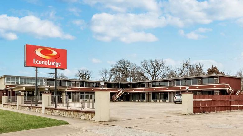 <b>Econo Lodge Winfield Exterior</b>. Images powered by <a href="https://iceportal.shijigroup.com/" title="IcePortal" target="_blank">IcePortal</a>.