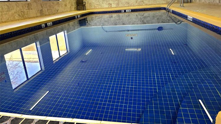 Comfort Inn Ottawa Pool