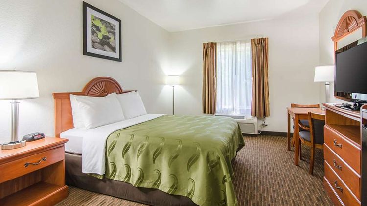 Quality Inn near Fort Riley Room