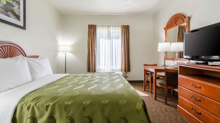 Quality Inn near Fort Riley Room