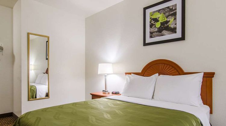 Quality Inn near Fort Riley Room