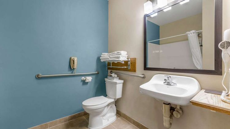 Sleep Inn & Suites Room