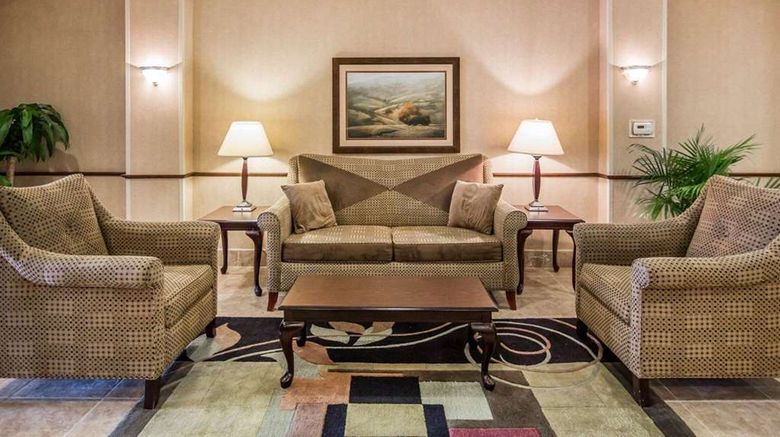 <b>Rodeway Inn & Suites Salina Lobby</b>. Images powered by <a href="https://iceportal.shijigroup.com/" title="IcePortal" target="_blank">IcePortal</a>.