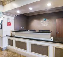 Quality Inn Lobby