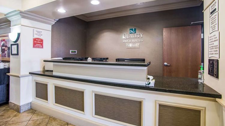 Quality Inn Lobby