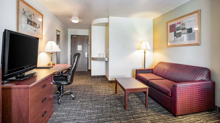 Quality Inn Room