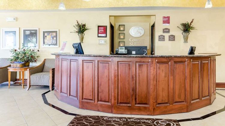 Comfort Suites - Salina Lobby