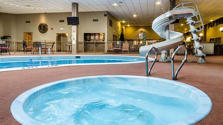 Clarion Inn Pool