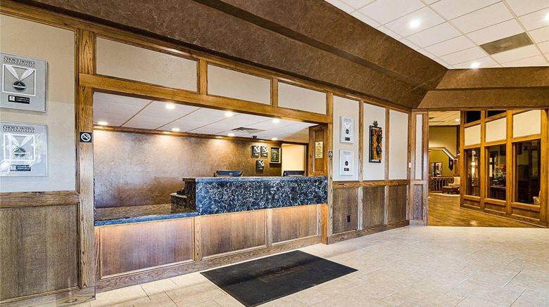 <b>Clarion Inn Lobby</b>. Images powered by <a href="https://iceportal.shijigroup.com/" title="IcePortal" target="_blank">IcePortal</a>.